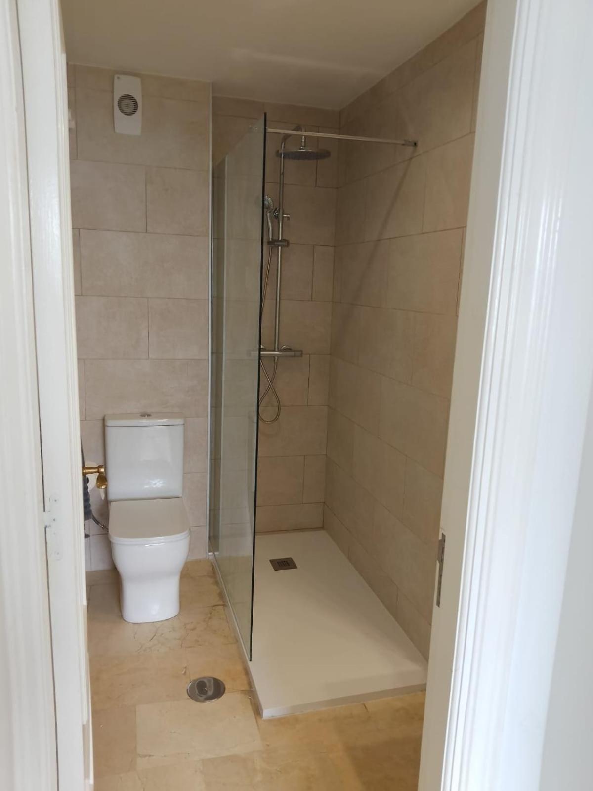 Stylish One Bed Apartment At Matchroom Country Club ฟูเอนฮิโรลา ภายนอก รูปภาพ